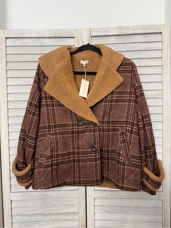 Moon River Jackets & Blazers - Moon River Patchwork Quilt Jacket Sherpa Size XS NWT